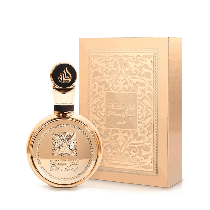 Masterfully-blended Fakhar Lattafa Gold Extrait perfume bottle